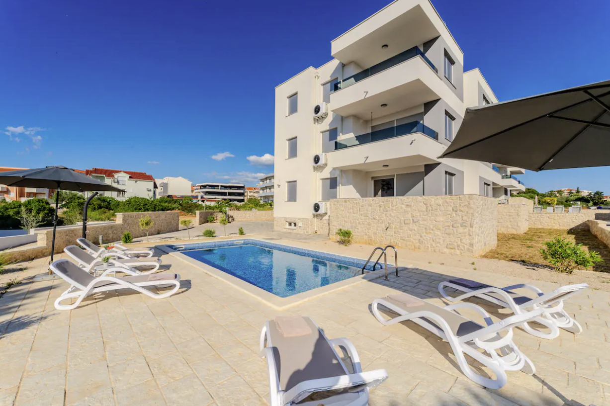 Mirjana City Apartments