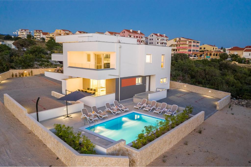 Sanda Luxury Apartments in Novalja